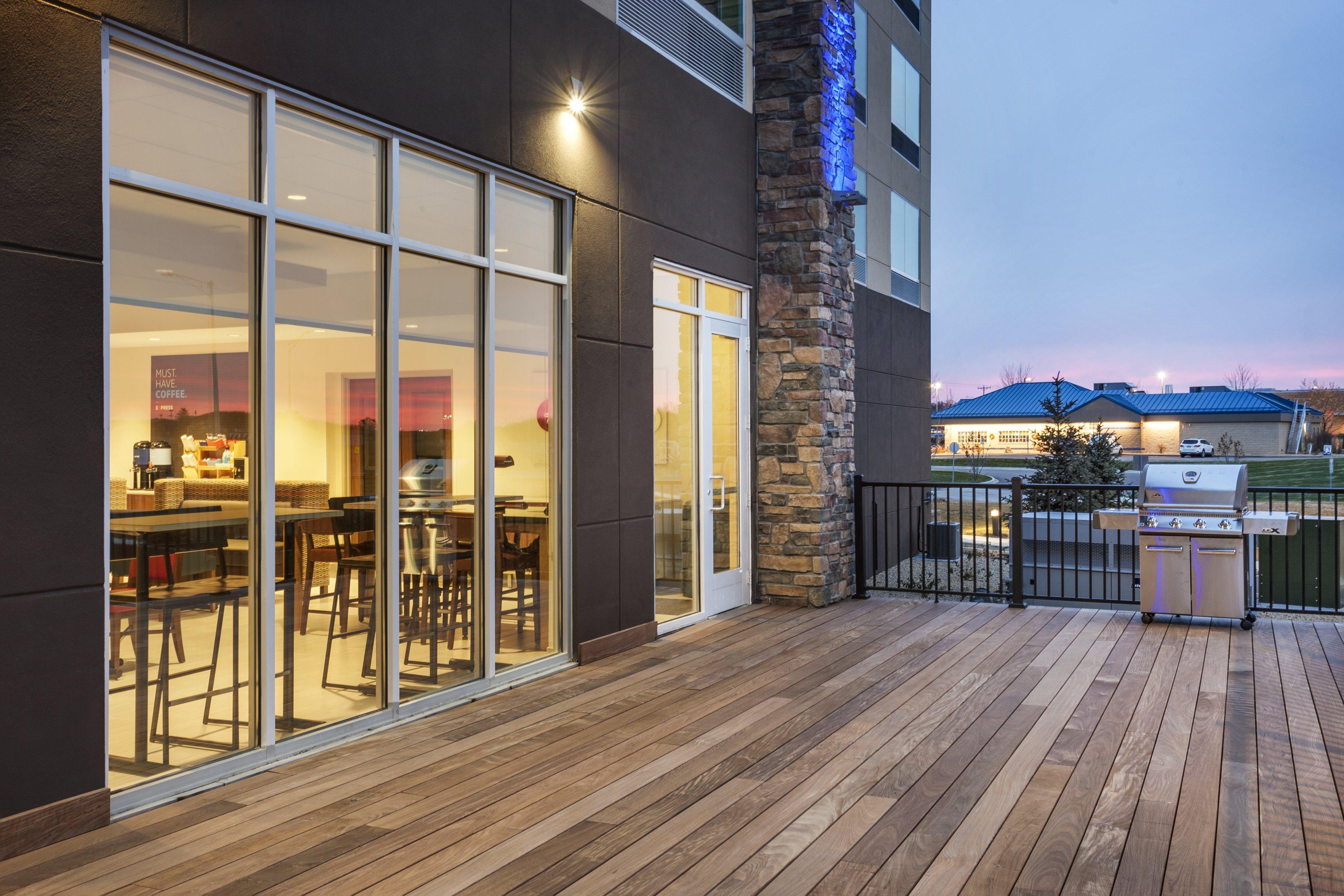 Holiday Inn Express & Suites - Hudson I-94 By Ihg Dış mekan fotoğraf