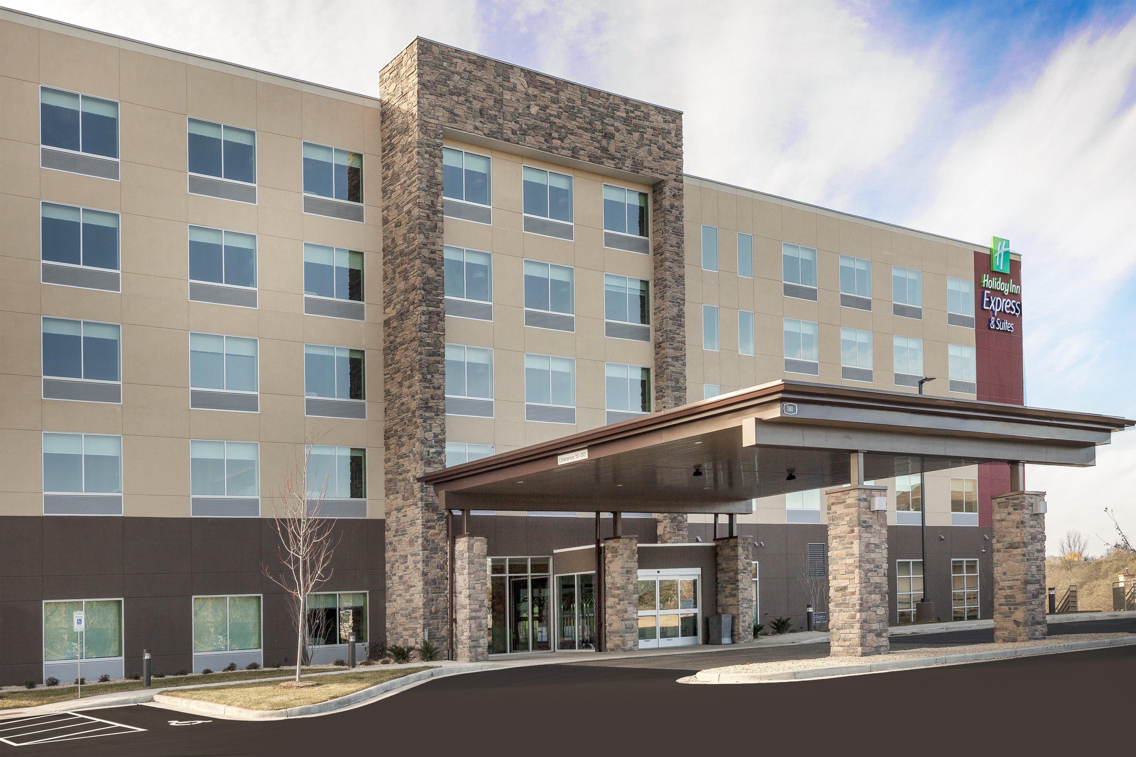 Holiday Inn Express & Suites - Hudson I-94 By Ihg Dış mekan fotoğraf